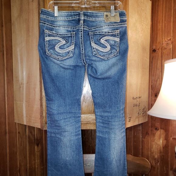 Silver Tuesday Jeans 28/31 Like New! - Picture 3 of 6